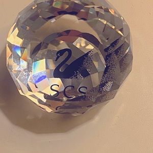 SWAROVSKI CRYSTAL Vintage Swarovski Prism Paperweight w/ black Swan SCS logo